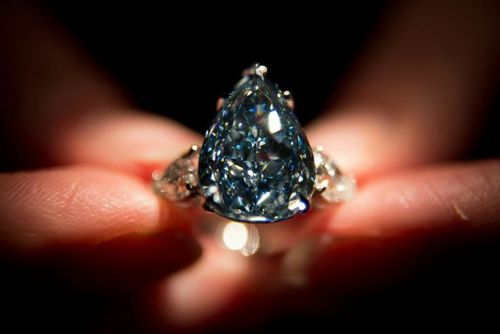 最大蓝钻拍卖近1.48亿